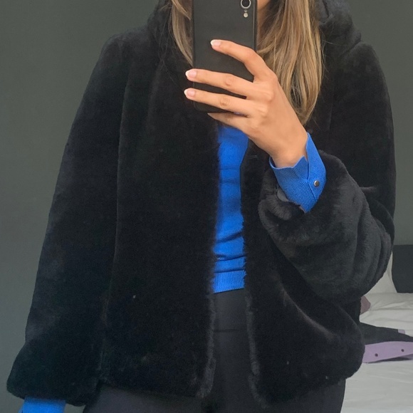 Faux Fur - Picture 6 of 6